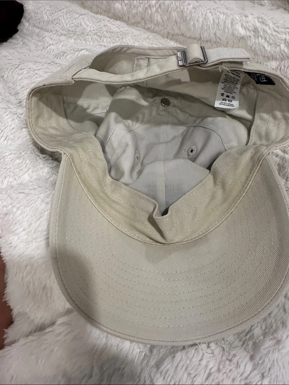 Nike Men's Off-White Cap with Black Swoosh